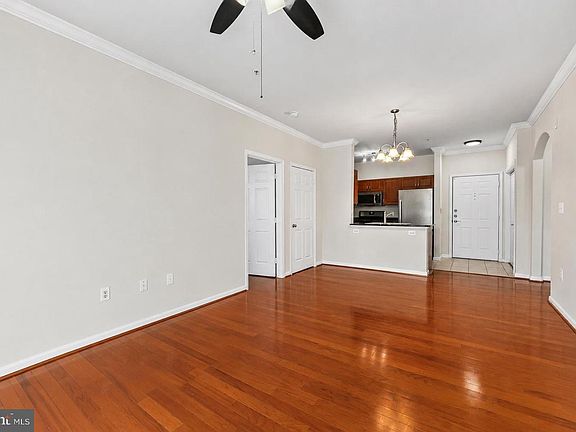 3rd image of 12905 Centre Park Cir APT 212