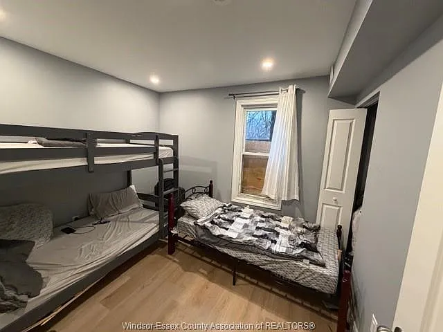 25 Giles Blvd E #MAIN LEVEL — Photo 11