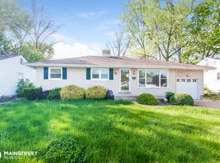 95 Alberto Ln, Florissant, MO 63031