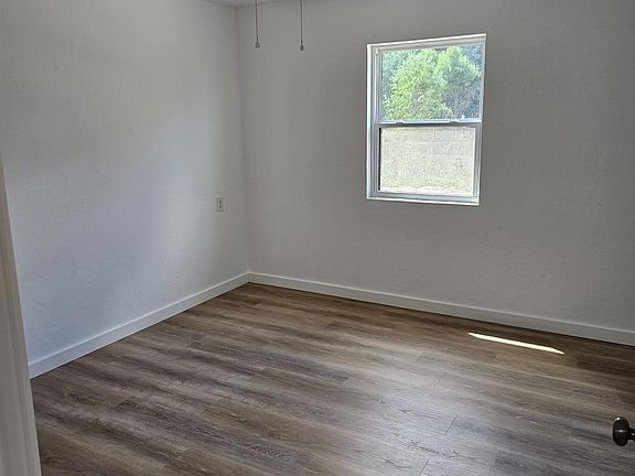 5th image of 177 Winterberry Rd