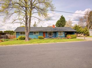 1430 SE Cherry Ln, Grants Pass, OR 97526