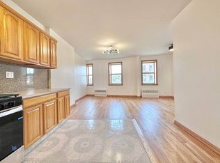408 Myrtle Ave #4, Brooklyn, NY 11205