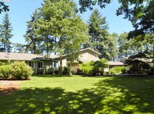 18907 Deer Ln, Oregon City, OR 97045