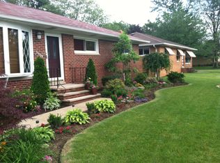 6969 Maplewood Rd, Parma Heights, OH 44130