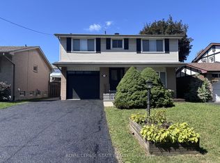 1004 Garth St, Hamilton, ON L9C 4L6