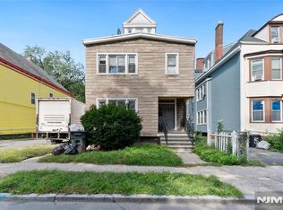 25 S 17th Street, East Orange, NJ 07018
