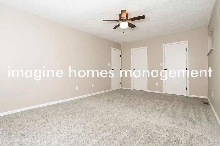 1409 Hilltree Dr — Photo 7
