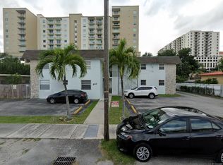 990 SW 36th Ct, Miami, FL 33135