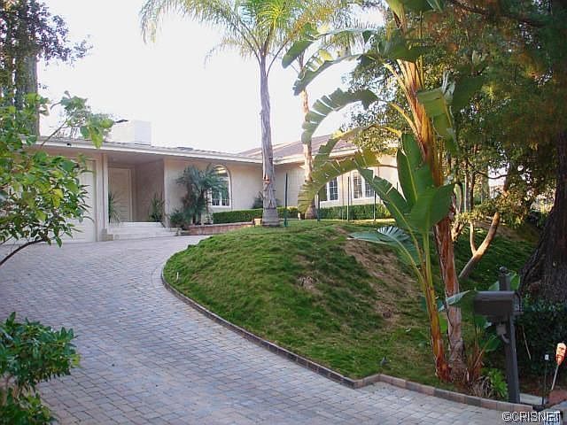 Elevated lot in Royal Woods