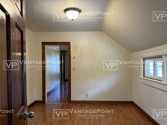 3rd image of 220 S Maple Ave