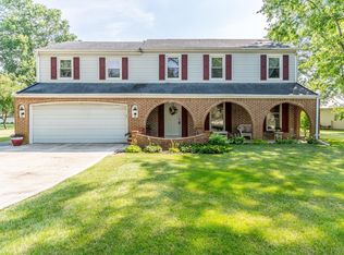 1524 N Sutton Circle Dr, Bluffton, IN 46714