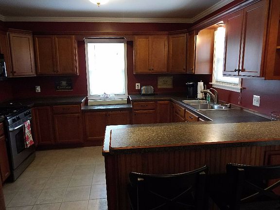 4th image of 3589 Debra Ln
