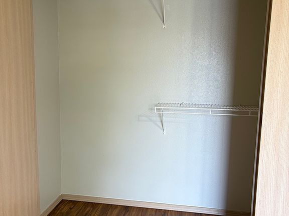 5th image of 720 N Lindell Ave