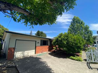 18045 Lucas Ave, Sonoma, CA 95476