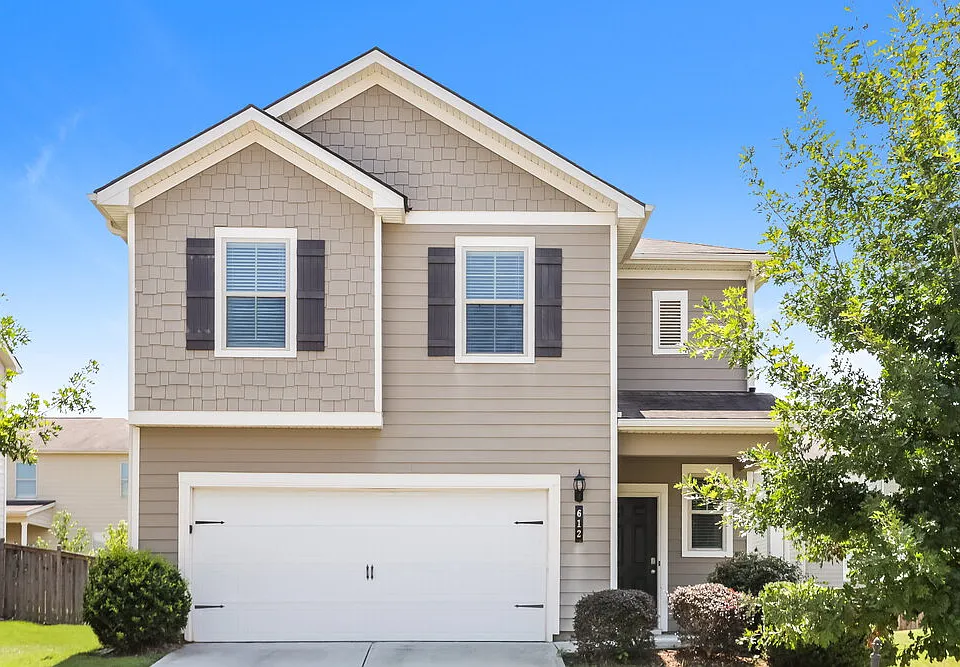 612 Moorings Ave