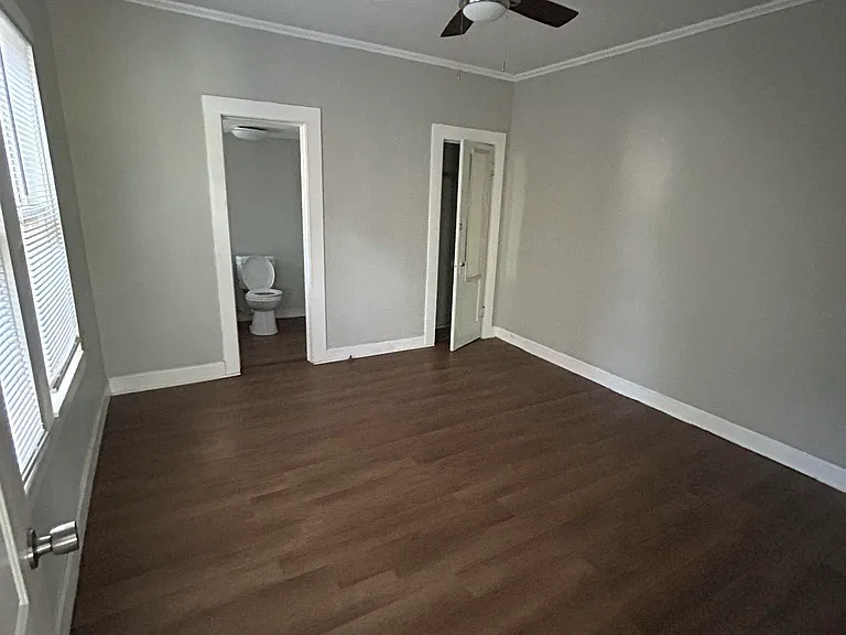508 W Elk St — Photo 7