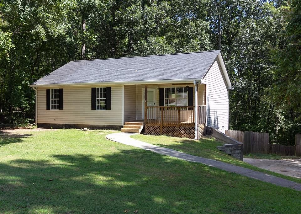 1st image of 1702 Tipperary Cir