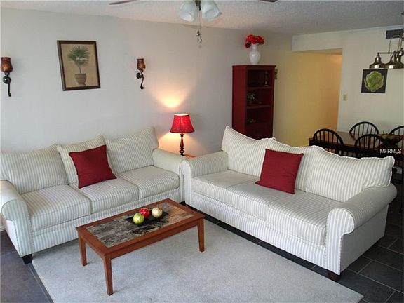 2nd image of 1009 Pearce Dr Unit 102