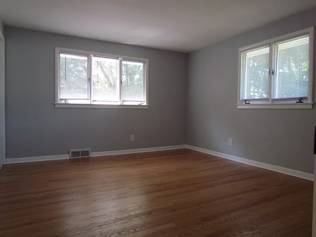 504 Rugby Rd — Photo 8