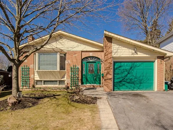 2074 Mountain Grove Ave, Burlington, ON L7P 2H9