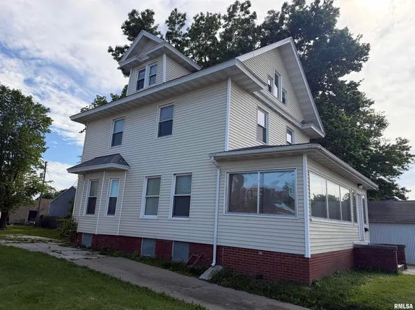 215 W Washington St, Macomb, IL 61455