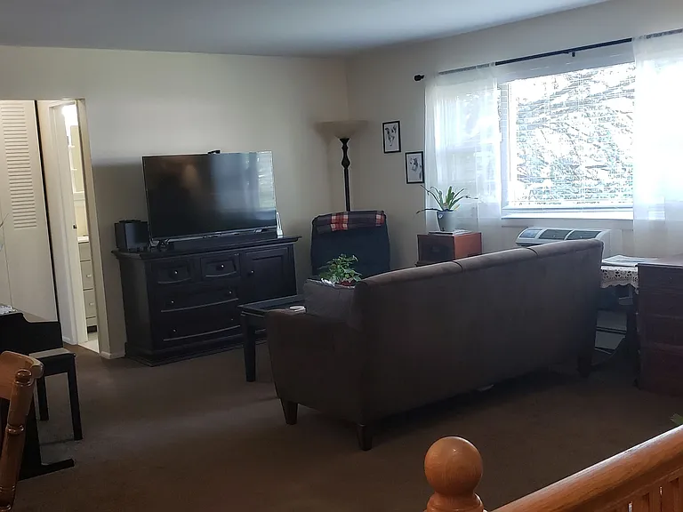 Entry to living room