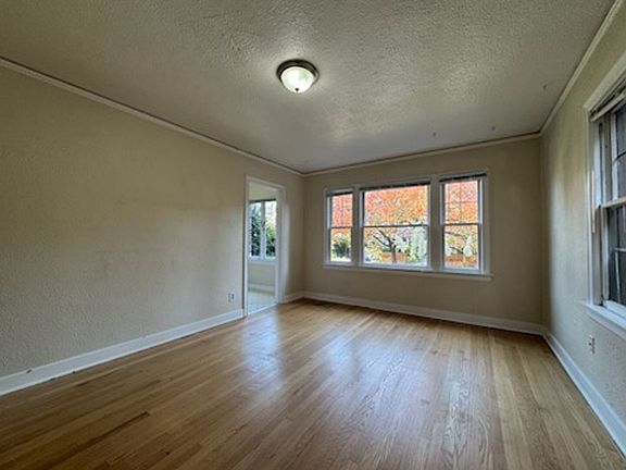 5th image of 1719 E Spring St APT 104