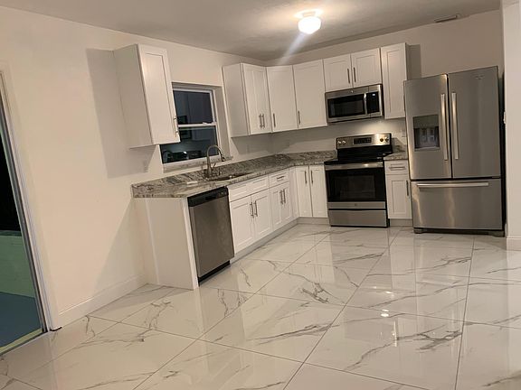 3rd image of 5881 38th Ave N