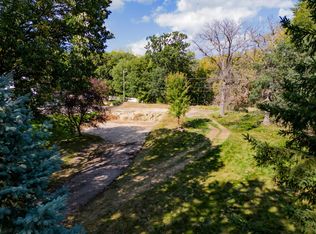 14412 Woodhaven Rd, Minnetonka, MN 55345