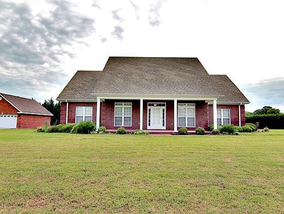 1st image of 3101 E McGuire Dr