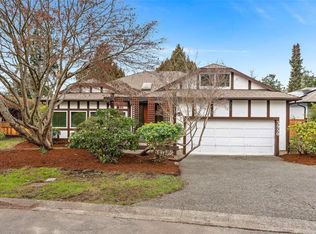 3950 Burchett Pl, Saanich, BC V8N 6C2