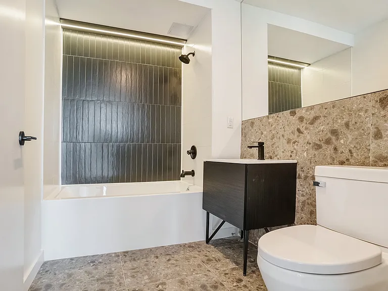 1515 Park Pl #501 — Photo 11