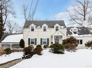 77 Shadow Ln, New Rochelle, NY 10801