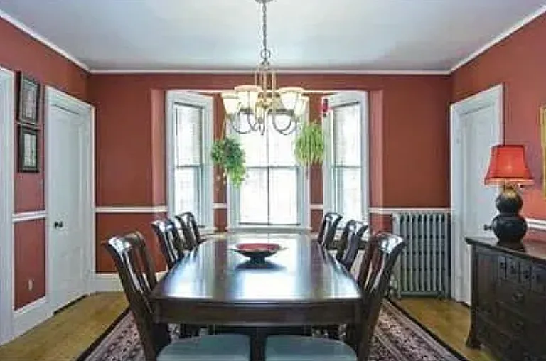 112 Newtonville Ave — Photo 2
