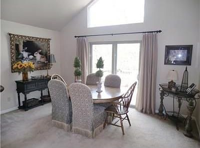 4th image of 5421 Hillbrook Dr