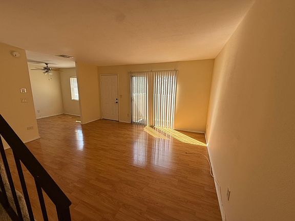 4th image of 21741 Lassen St APT 2