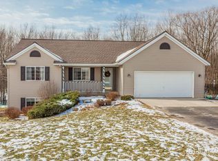 2128 Winston View Dr NE, Cedar Springs, MI