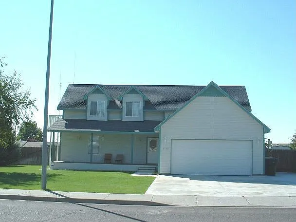 4102 Meadowsweet St photo 1