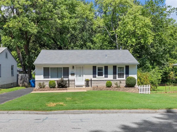 10431 Canter Way, Saint Louis, MO 63114