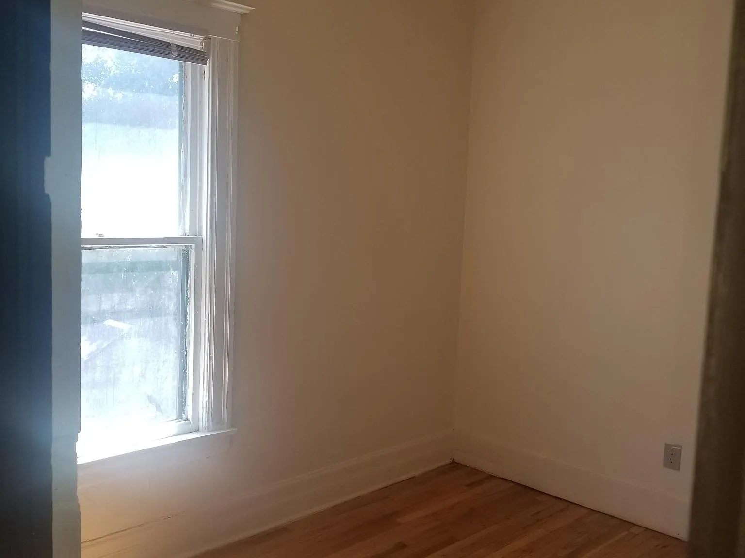 2 bed, 900 sqft, $1,300 — Photo 4
