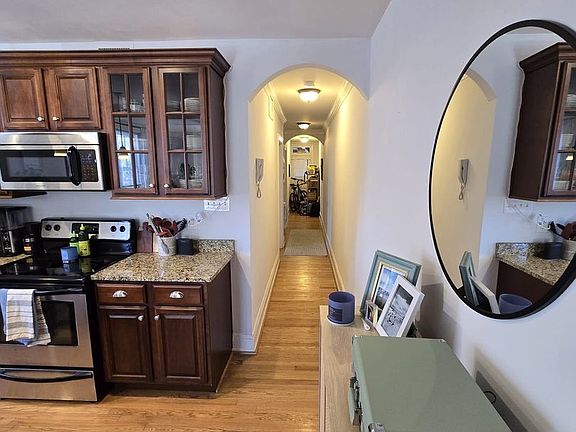 5th image of 2822 Floyd Ave APT 1