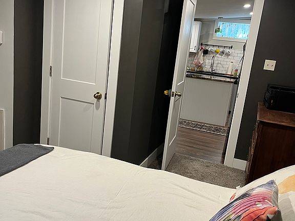 4th image of 7401 Illinois St