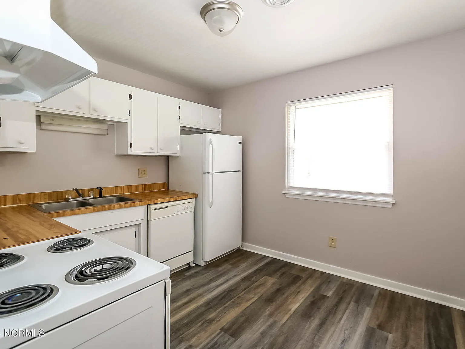 2 bed, 1.0 bath, 831 sqft, $1,000 — Photo 4