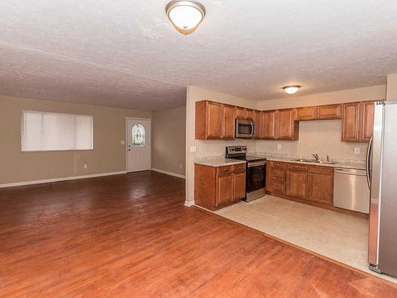 5th image of 1531 Meredith Dr