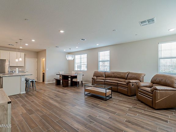 2nd image of 1825 E HAMPTON Lane #111