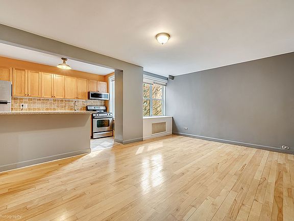 3rd image of 3960 52nd St APT 6B