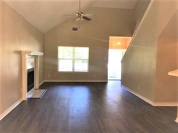4th image of 1010 Fairlawn Dr