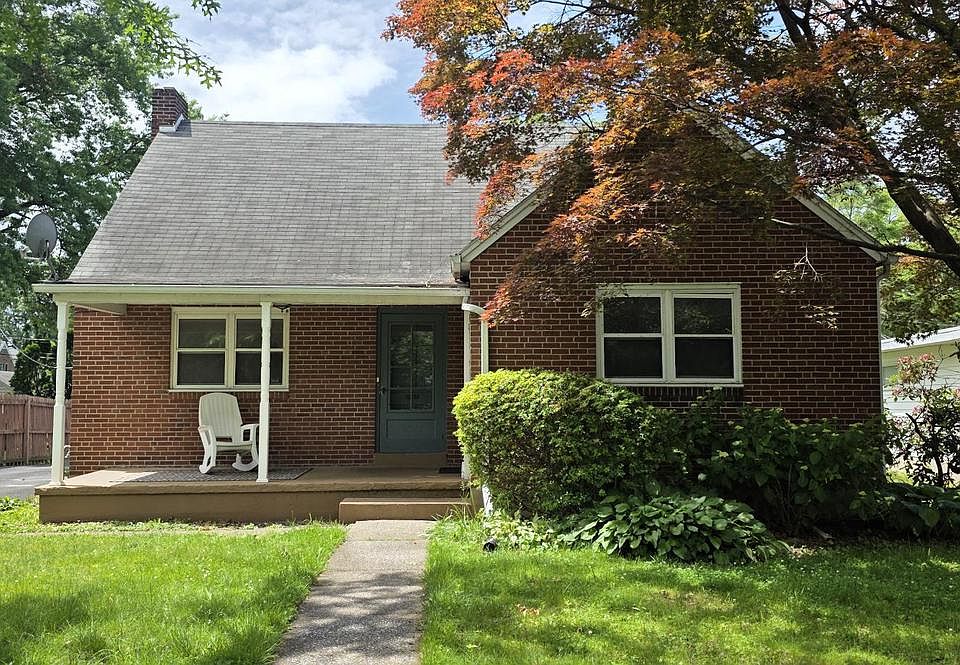 1st image of 3518 N 4th St