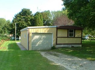 209 Cherry St, Strawberry Point, IA 52076