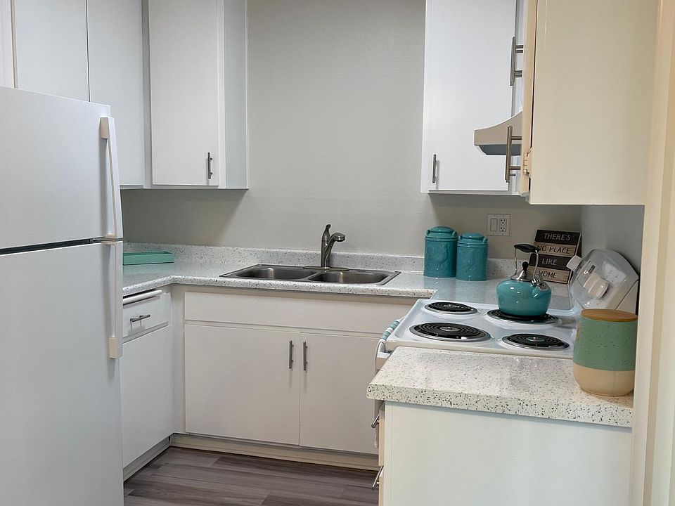 Garrison Townhomes 445 Garrison St Oceanside CA Zillow